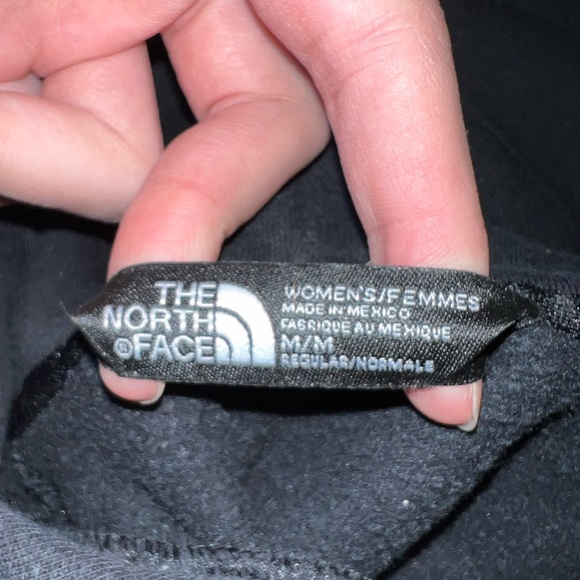 North face - Picture 3 of 4